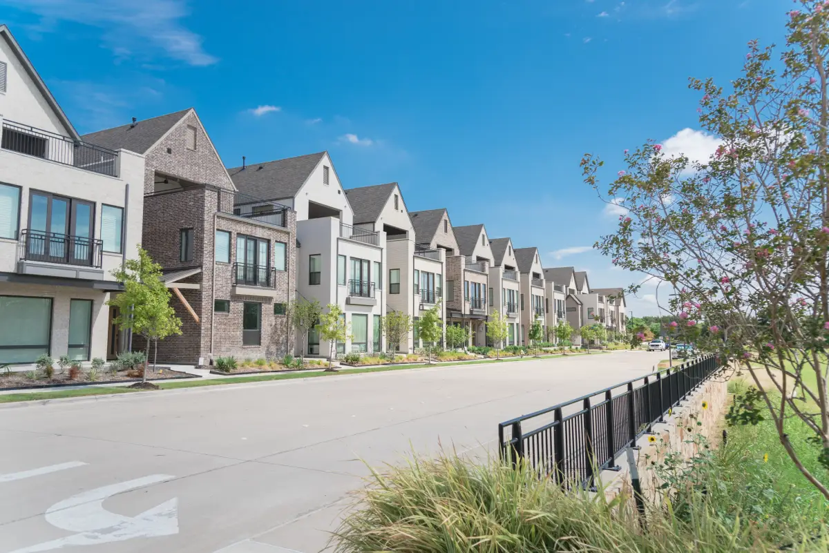 Why Schaumburg Landlords Thrive When Payment Predictability Shapes Their Strategy
